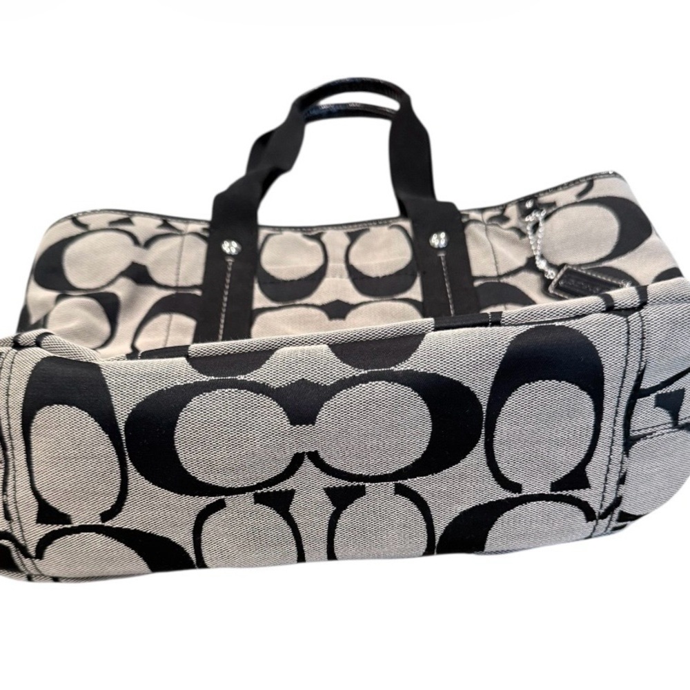 Coach Kyra Signature large beige and black canvas tote F18855 - Picture 3 of 13